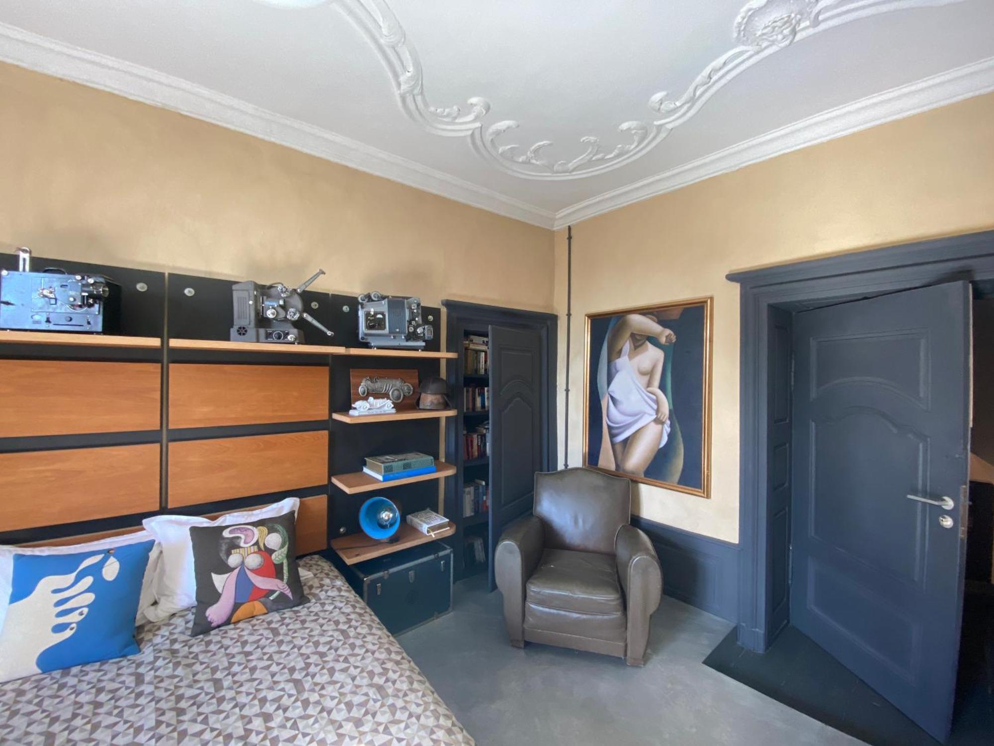 Chateau De Guest house