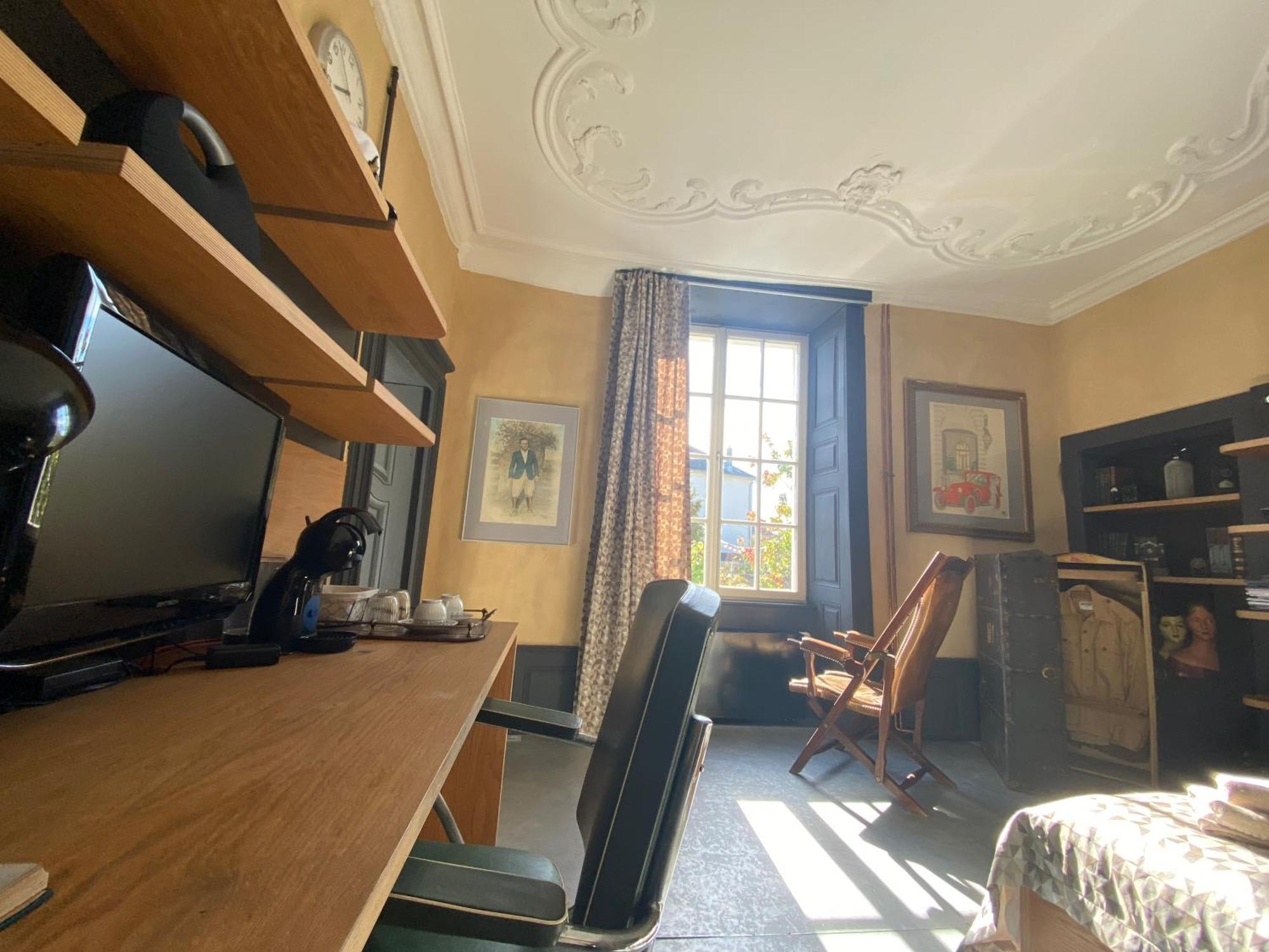 Chateau De Guest house *